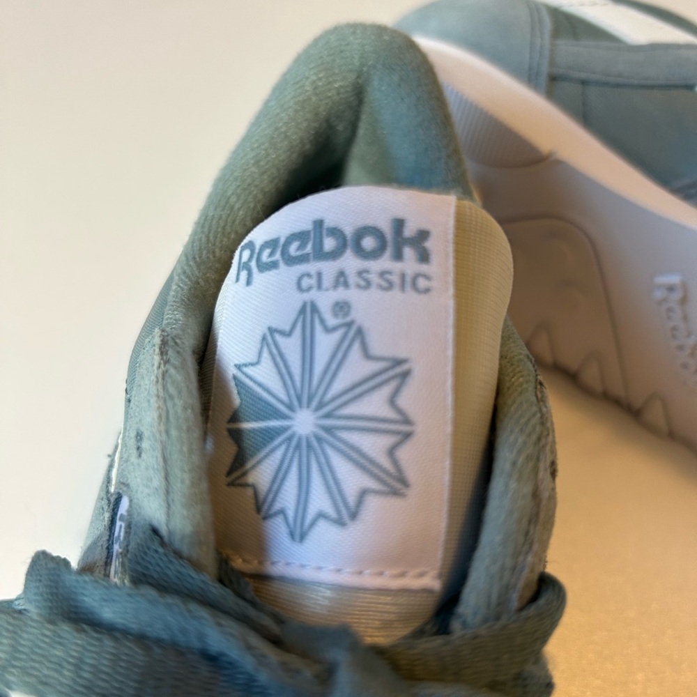 Reebok Luxcomfort sneakers